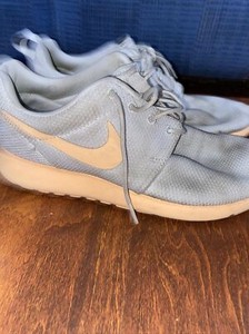 nike roshe one size 9
