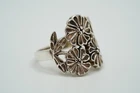 Vintage Sterling Silver Flower Ring Size 7.75 JB36