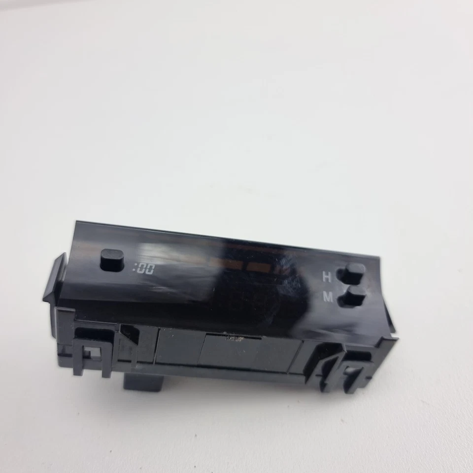 Часы на приборную панель Toyota Camry SK20 08/97-08/02 - Изображение 2 из 4