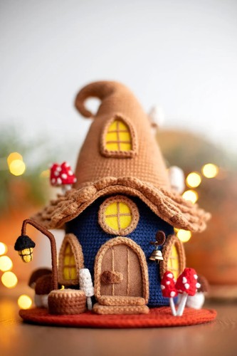 crochet amigurumi forest house, knitted house, crochet amigurumi forest house