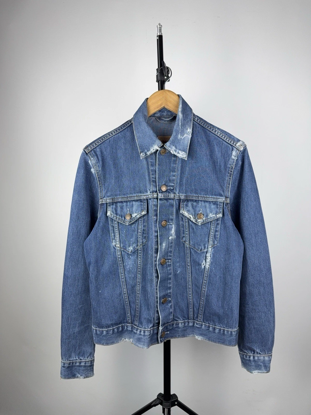 Vintage Levi’s Distressed Denim Jacket 90s Trucker Men’s S-M Size