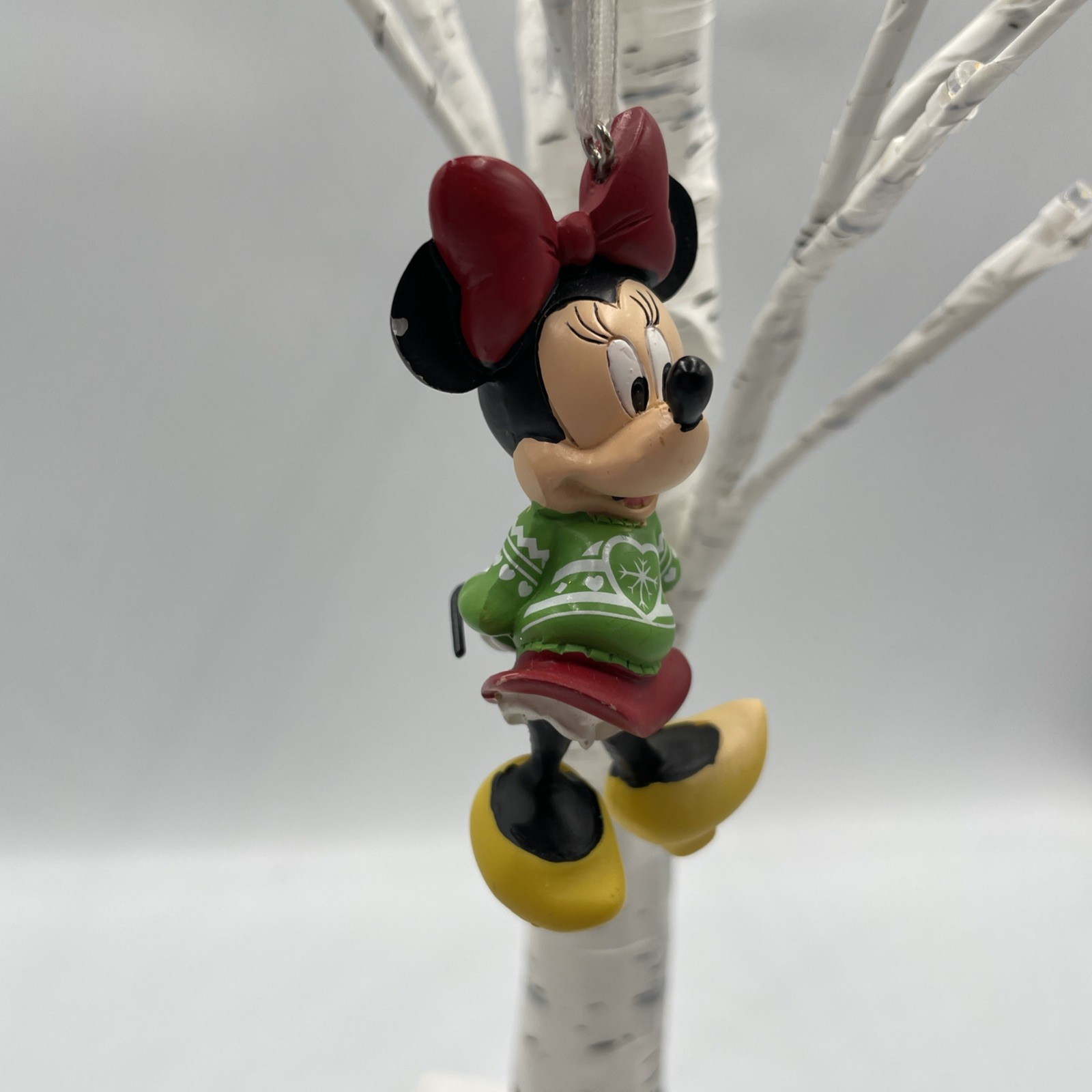 Hallmark 2018 Minnie Mouse - Styling Green Sweater - Holiday Christmas Ornament