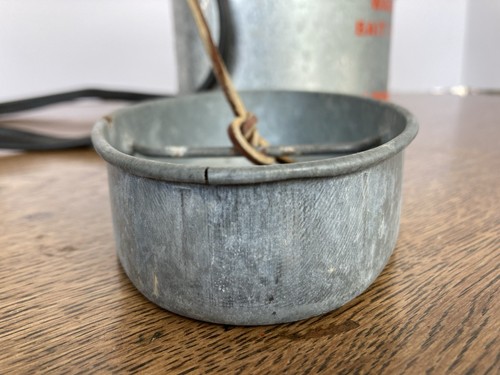 VINTAGE OLD PAL G6S Woodstream Galvanized Wading Bait Can w/ Strap & Insert NICE - Picture 16 of 16