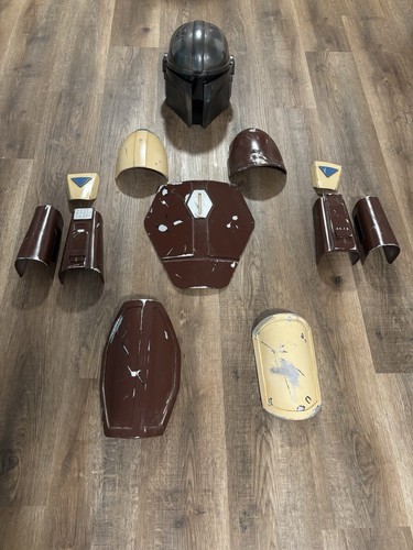 Star Wars The Mandalorian-inspired pre-beskar helmet and armor set.