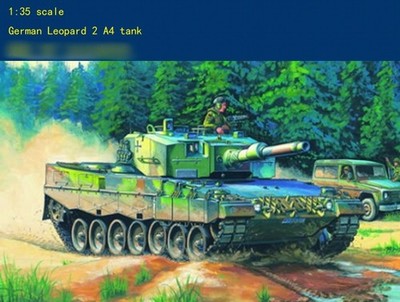 Hobby Boss 82401 1/35 German Leopard  2A4 main battle tank model kit