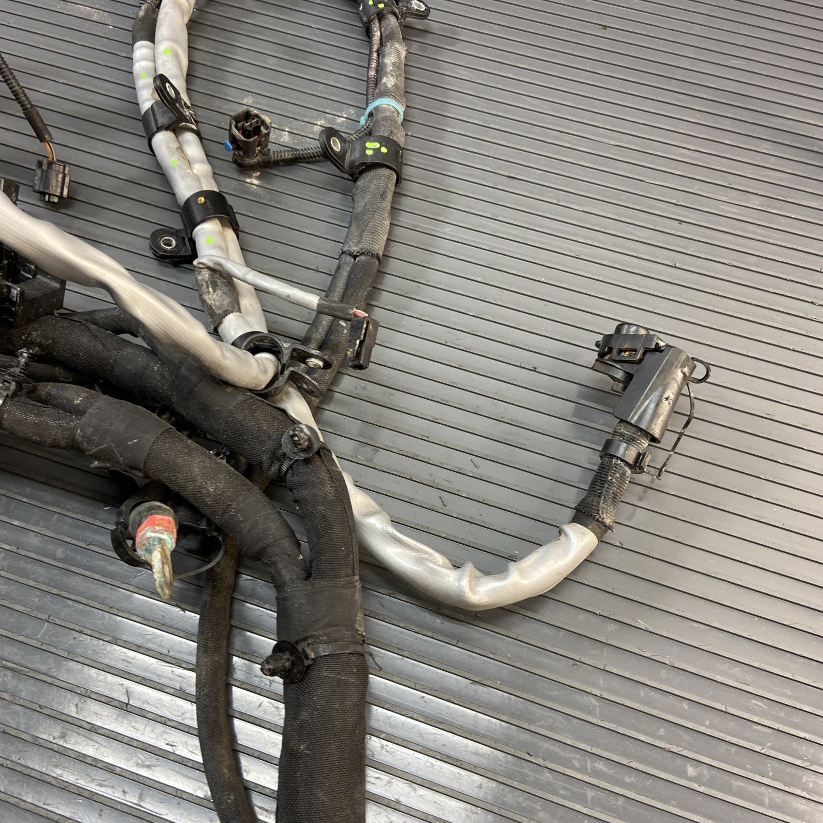 2018-2020 Ferrari Portofino F164 3.8L Main Engine Wire Harness 813111 OEM *NOTE*