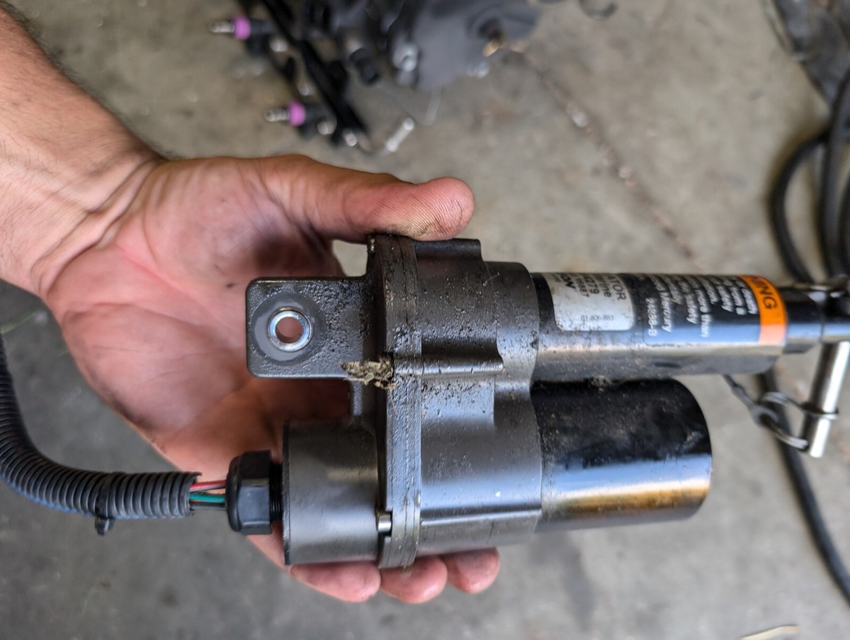 Mercury Verado Shift Actuator Clean OEM 8m0084279 150 175 Mercury Verado Shift Actuator Clean OEM 8m0084279 150 175