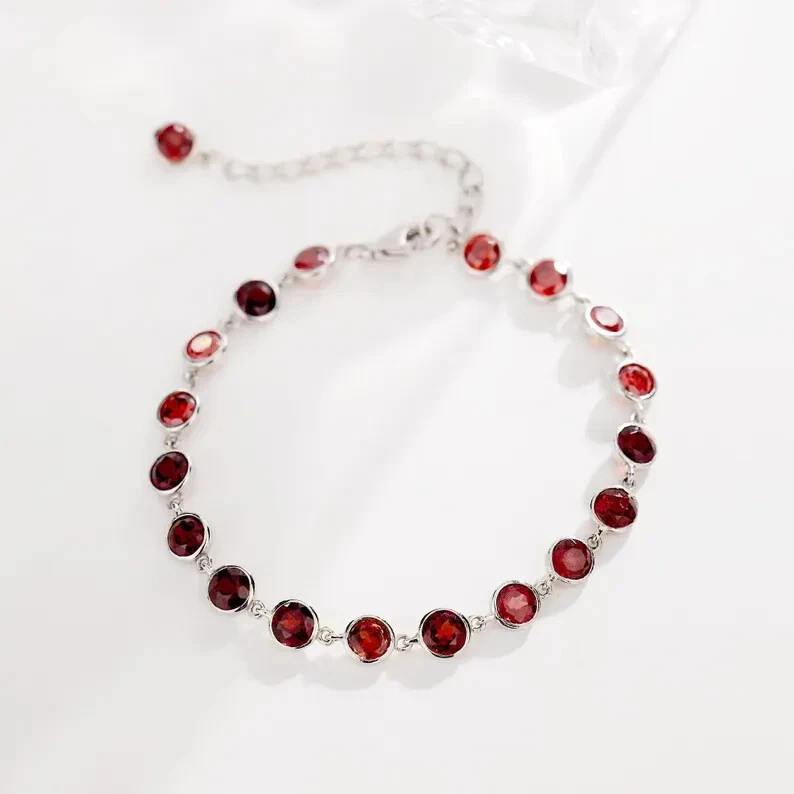 Pulsera Tenis Mujer 6.80 Ct Corte Redondo Simulado Rojo Rubí 14K Oro Blanco Sobre Foto 4 de 4