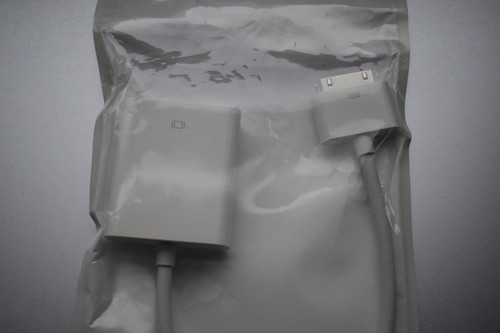 Apple VGA Adapter for iPad, iPhone, iPod Touch Model A1368 BRAND NEW - 第 4/7 張圖片