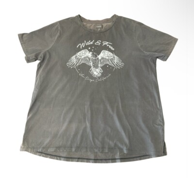 Sussan Women s T-shirt Sz L Grey Wild & Free Band Style BZ 