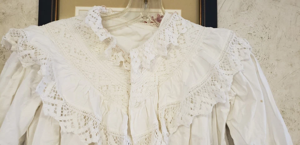 Camisón de algodón eduardiano vintage con trabajo de ganchillo, ¿talla pequeña? Foto 2 de 4