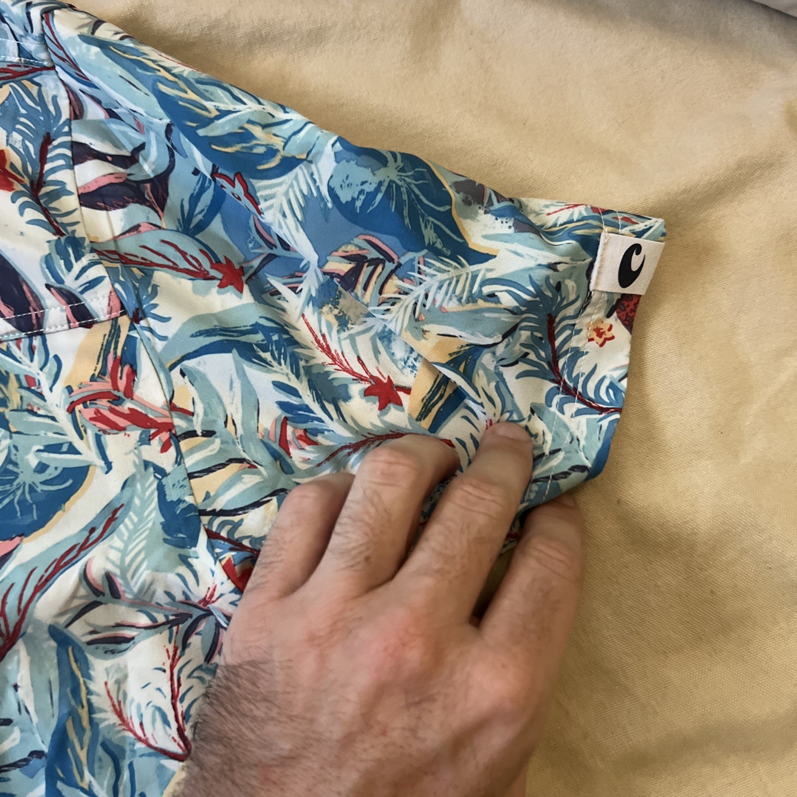 Costa Angler Tech Button Down Shirt Small - image 3