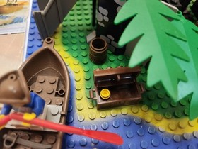 Lego - 6270 - Forbidden Island -Manual/Directions - Near Complete Good Condition