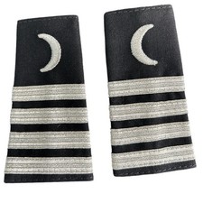 Yacht Captain Epaulets 4 Bars with Silver Crecent on Black