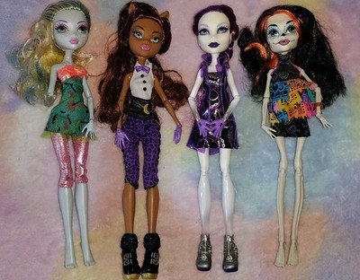 Monster High Ghouls 4 Fashion Dolls Skelita Spectra Clawdeen Lagoona READ