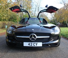 Mercedes-Benz SLS 6.2 AMG Gullwing 2dr 10900 Miles LHD