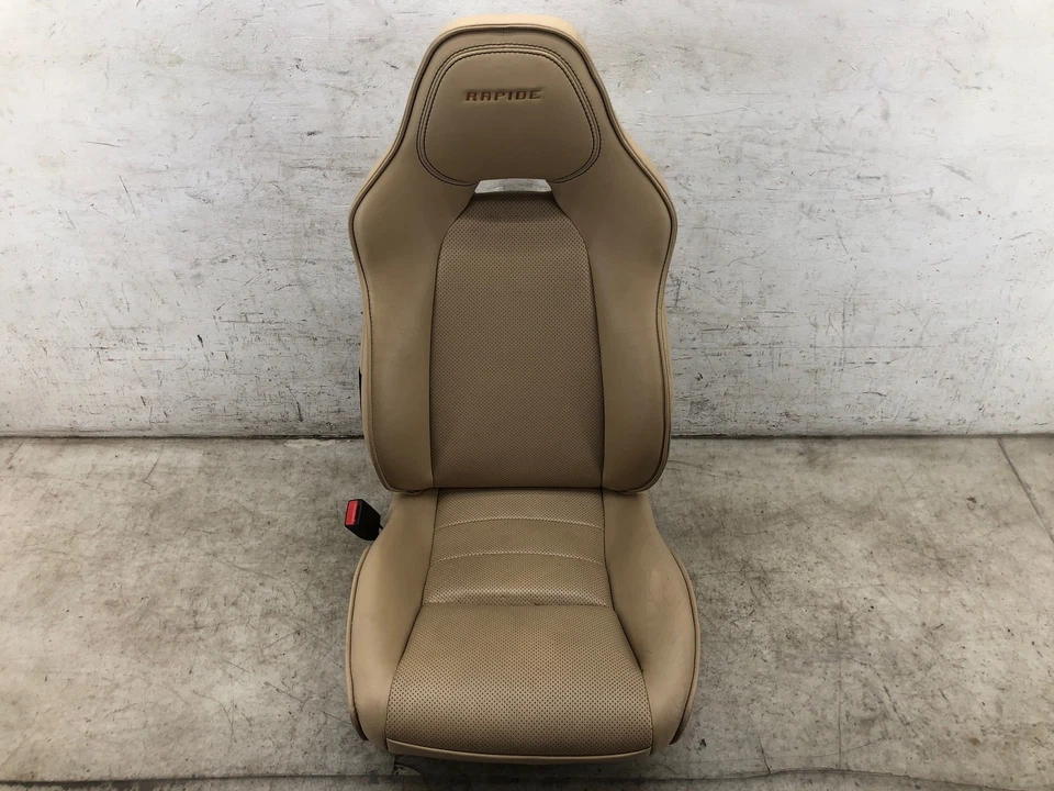 2011 ASTON MARTIN RAPIDE FRONT SEAT SET W/ SCREENS HEATED / COOLED BEIGE LEATHER Foto 2 de 4