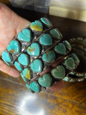 🩵 Lot of 7 handmade Sterling Silver TURQUOISE heart Southwest bangle bracelets - Image 1 of 4