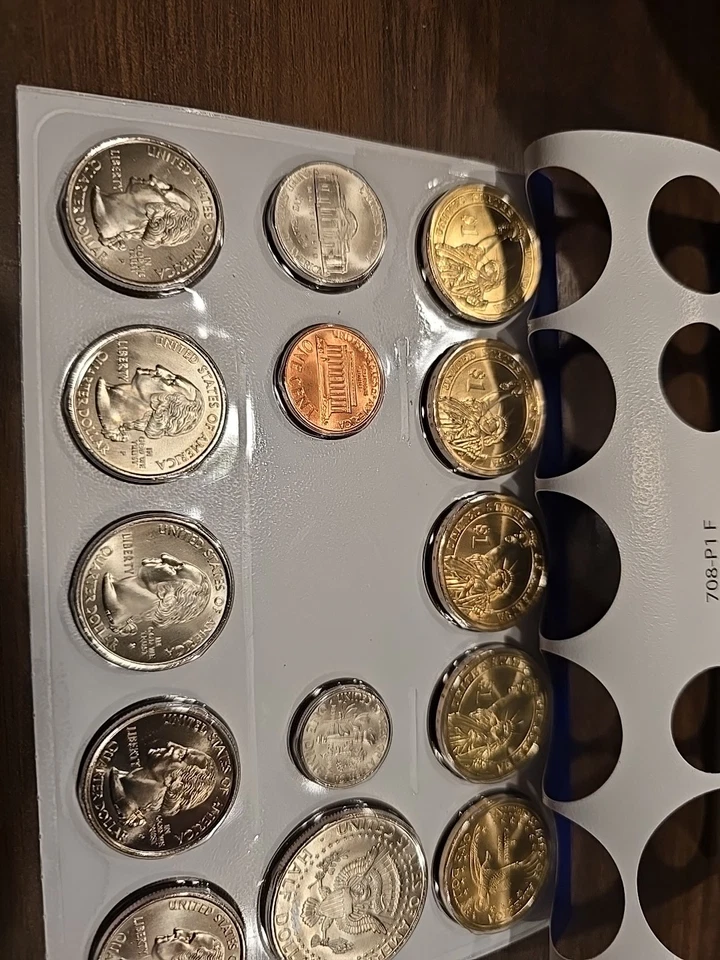 2008 Uncirculated Mint Philadelphia Coin Set - Image 2 of 3