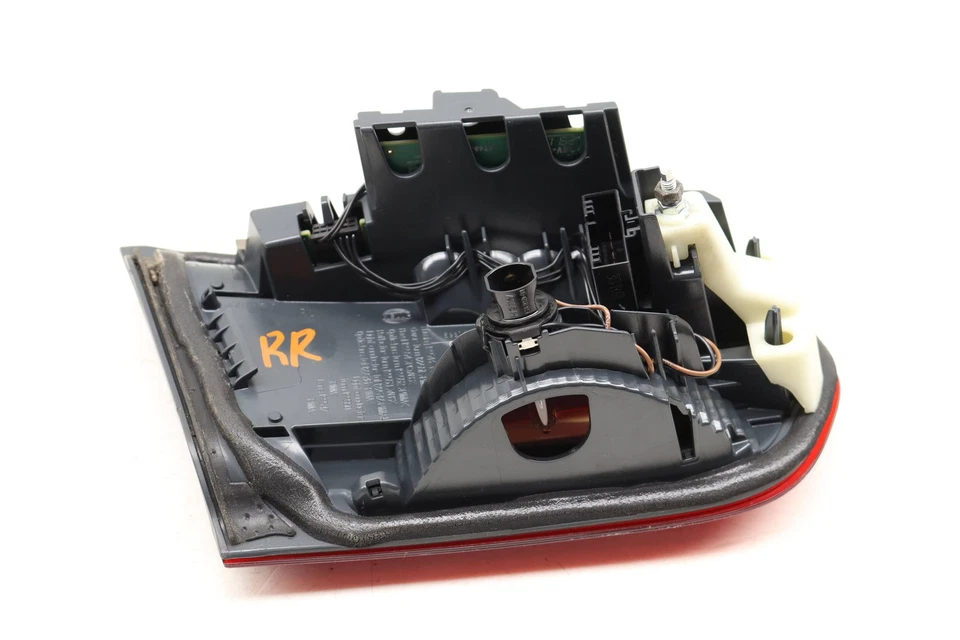 BMW 340I XDRIVE 2016-2018 - Luz trasera interior derecha / lámpara 7369122 Foto 4 de 4