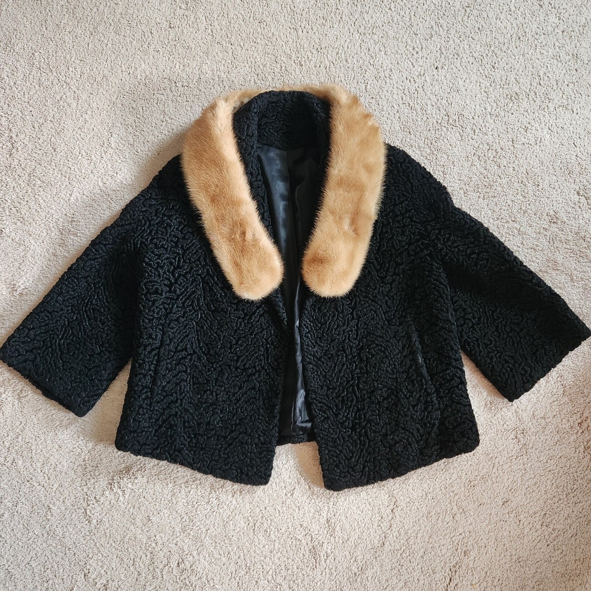 Vintage 1960s Women's Cropped Wool Coat With Removable Mink Collar