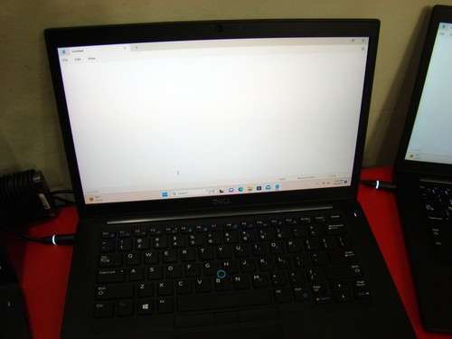 Pantalla táctil Dell Latitude 7490 14 pulgadas FHD i5-8350U 16 GB 512 GB SSD Win 11 Pro - Imagen 15 de 24