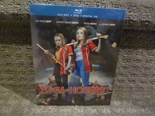 Yoga Hosers BLU-RAY DVD mit Schonbezug Kevin Smith Johnny Depp NEU VERSIEGELT SELTEN