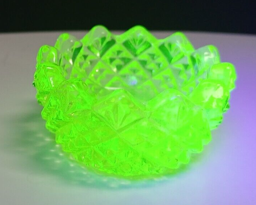 Vintage Imperial Glass 'Diamond Point' Yellow Uranium Glass Open Salt