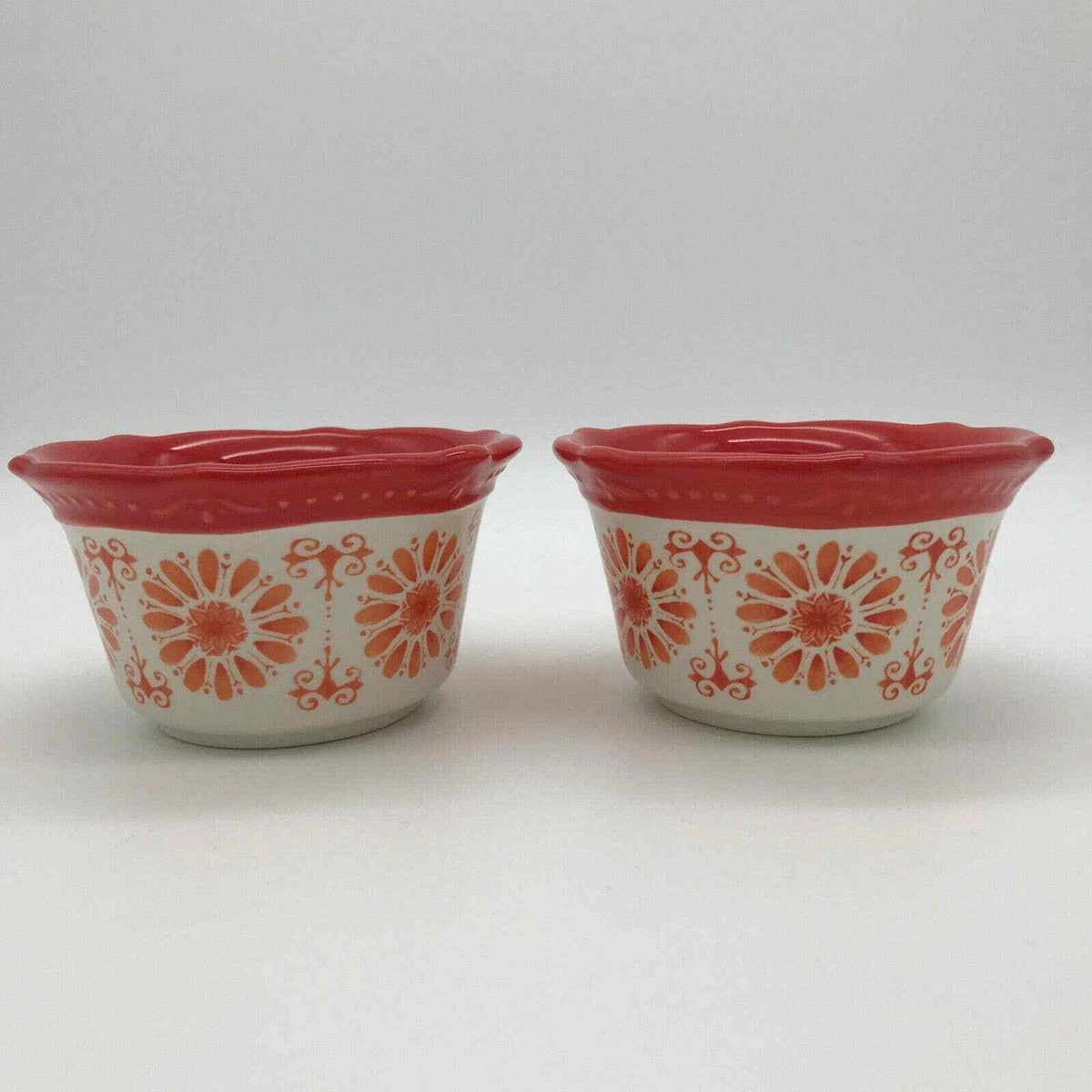 Pioneer top woman ramekin