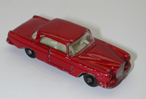 Matchbox Lesney No. 53 Mercedes Benz 