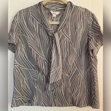 Talbots Blouse Women’s 12W Gray White Silk Tie Feminine Corpcore