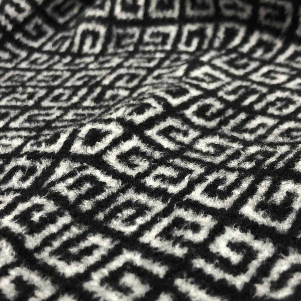 GIVENCHY BM90H84Y9F Total pattern crew neck Apparel Knit GIVENCHY BM90H84Y9F Total pattern crew neck Apparel Knit