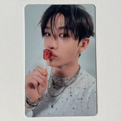 Stray kids 　Bang Chan　GIANTトレカ s-l400.jpg