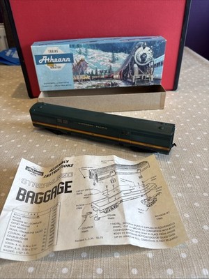 Athearn Bausatz Spur HO 1786 Stromlinien-Gepäckwagen vormontiert Ref:SS28 