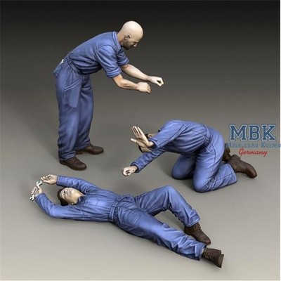 ROYAL ROY832 MECHANICS - 3 FIGURES (1/48)
