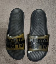 Sandalias sin cordones Lacoste Croco X Concepts negras/grises talla 12