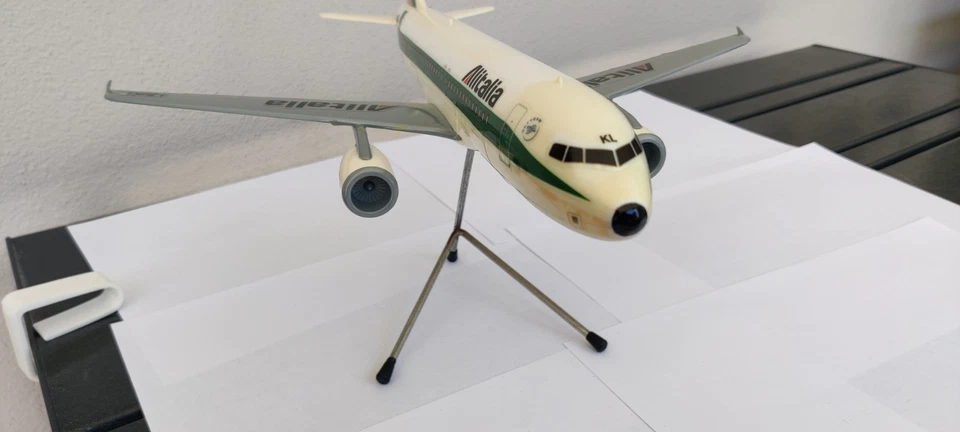 alitalia a-320 1-100 airplast - Immagine 2 di 4