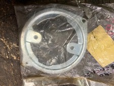 SUZUKI GT250/GT380/GT550 TACHO/REV COUNTER BRACKET NOS 34592-33120