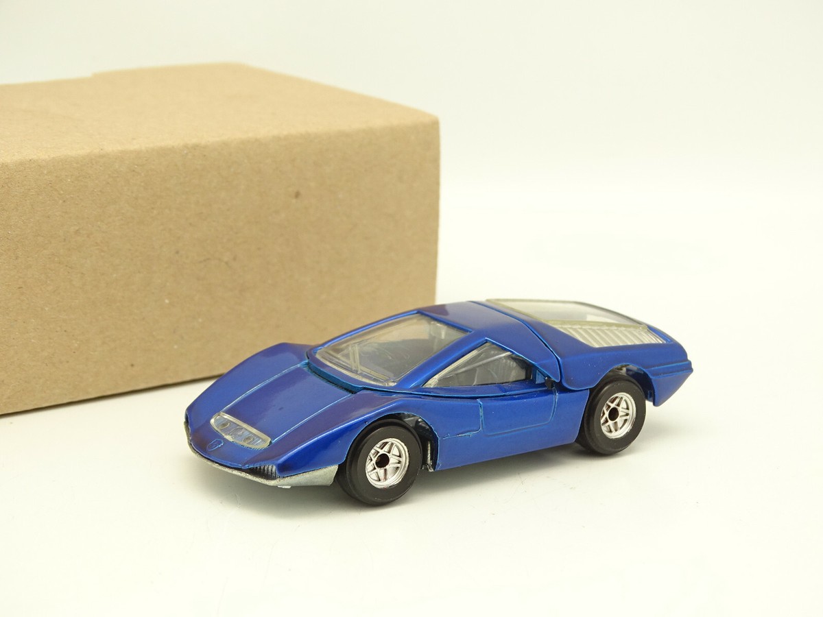 ポリトイズ アバルト2000 1/43 ミニカー ピニンファリーナ ポリトイズ