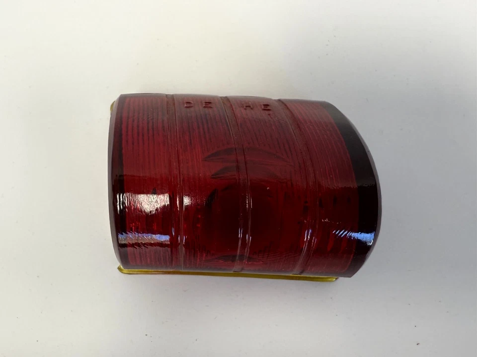 Desoto S-10 1942 luz trasera izquierda lado del conductor lámpara lente 973243 nuevo en stock Foto 4 de 4