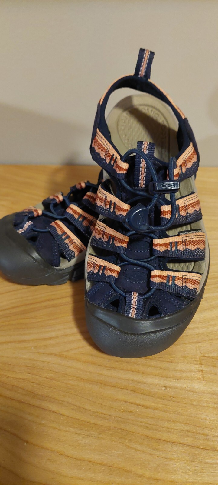 KEEN Newport donna taglia 5 nuovo