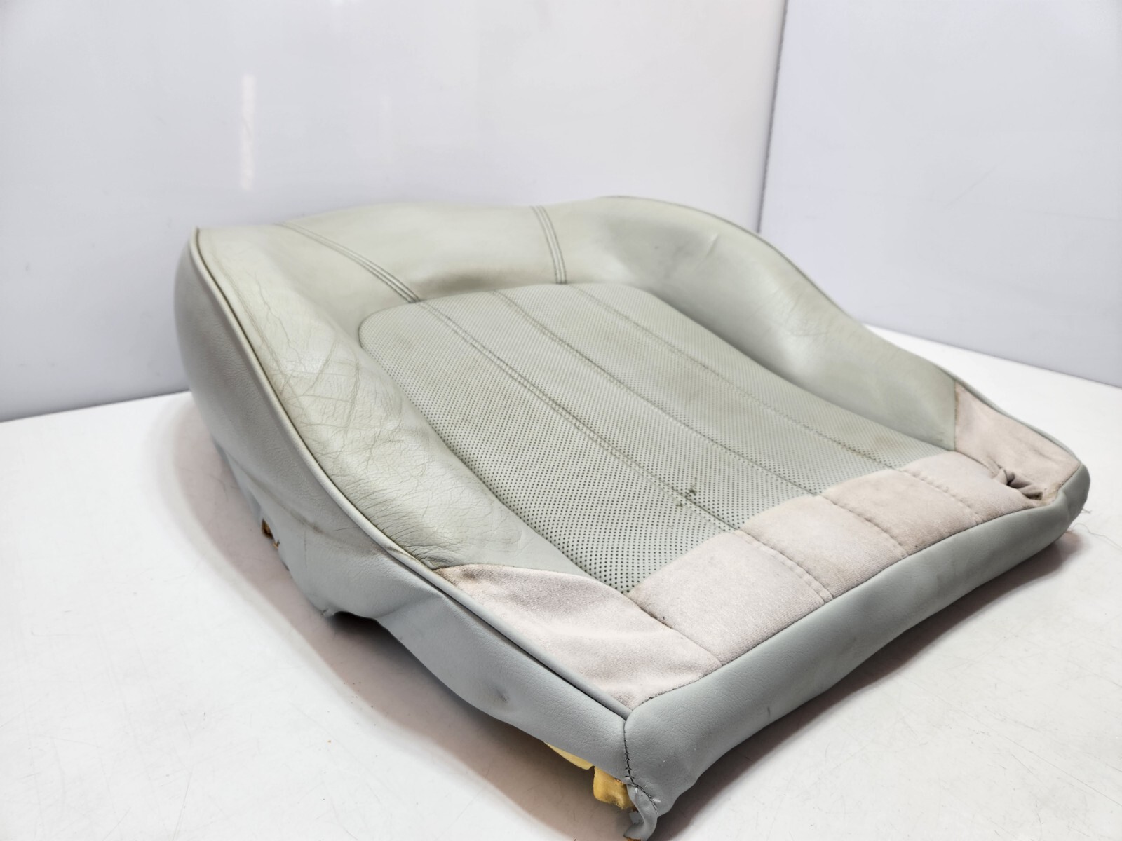 ✅03-08 OEM Maserati Quattroporte Front Left Side Lower Bottom Seat Cushion *