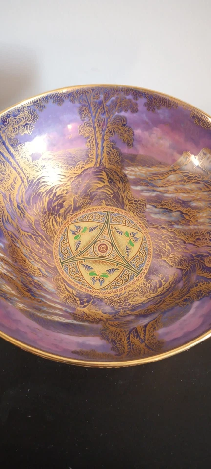Extremely Rare Aynsley Lustre Fruit Bowl - Edinburgh & Stirling Castles - Image 2 of 4