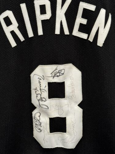 Autographed Cal Ripken Jr #8 MLB Orioles Jersey(XL) By Starter - Picture 4 of 5