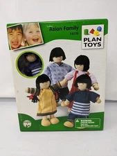 New Plan Toys Wooden Asian Family 74170 Poseable Doll Family