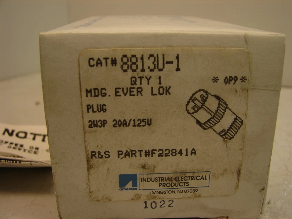 INDUSTRIAL ELECTRICAL 8813U1 MDG. EVER LOK PLUG 2W3P 20A/125V ***NIB***