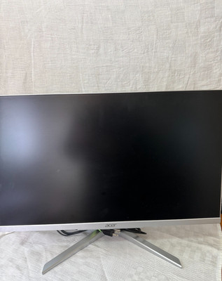 Acer Aspire C24-865 series 21'' Intel Core  8th Gen  All in One-Silver Monitor