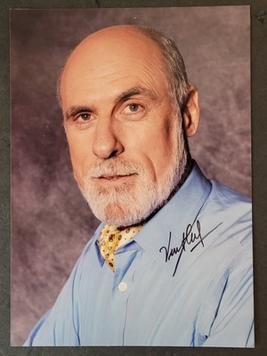 Vinton Vint Cerf Internet Pioneer Autographed Signed 5''x7'' Photo