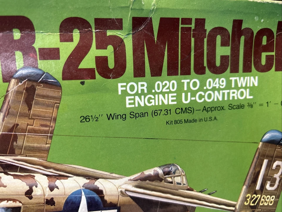 Guillow's WWII North American B-25 Mitchell Balsa Flying Scale Model Kit - Image 3 of 4