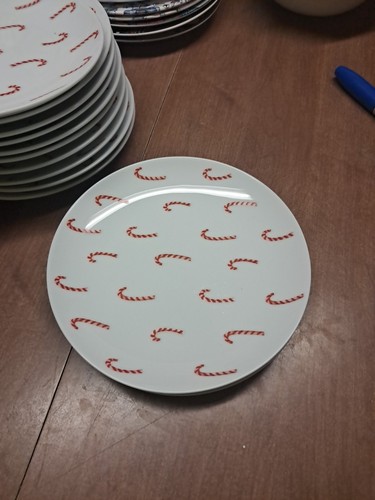 12 Pottery Barn Candy Cane Appetizer Dessert Plates 7" Unused Euc+ Bin 209 - Picture 12 of 14